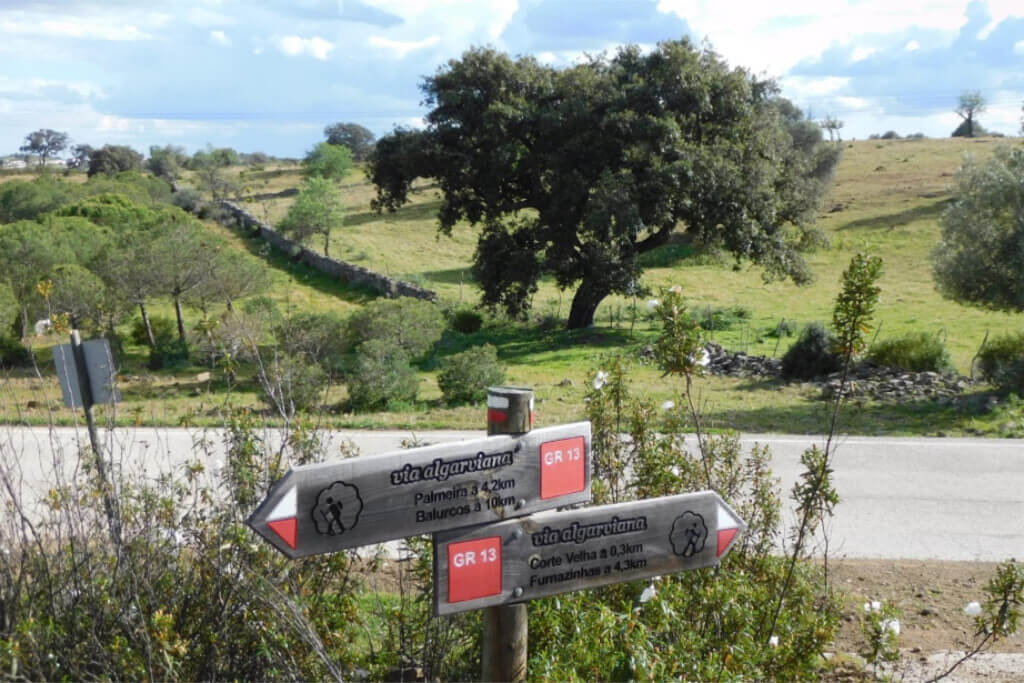 Algarve Cycling Tours - <br />
<b>Notice</b>:  Trying to access array offset on value of type bool in <b>/home/acyclingcom/public_html/tour-detail.php</b> on line <b>253</b><br />
 - Trans-Algarve Hinterland & Küstentour 3.16